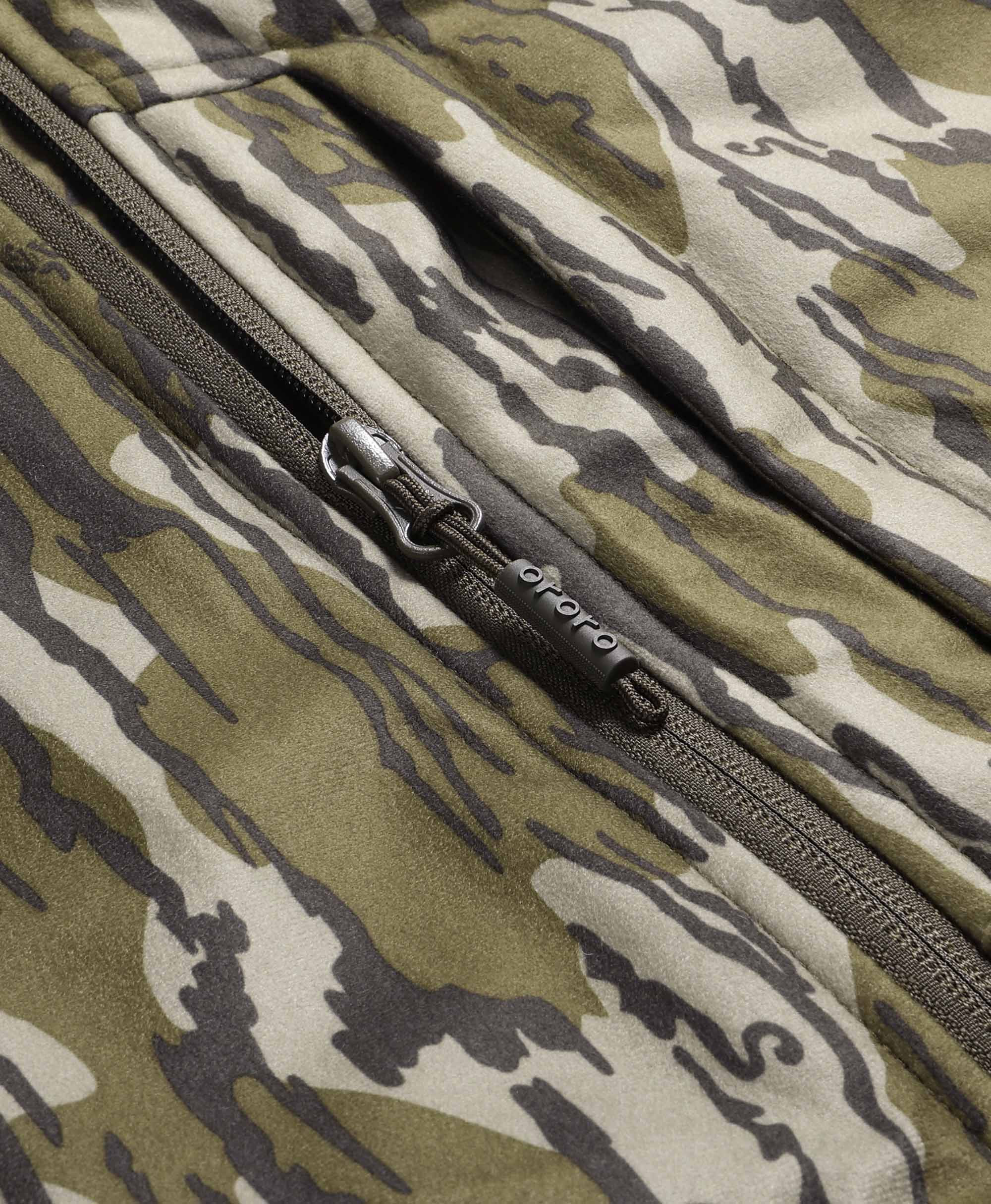 Men's Heated Hunting Vest - Mossy Oak® Bottomland Pattern (Apparel Only) - Image 7